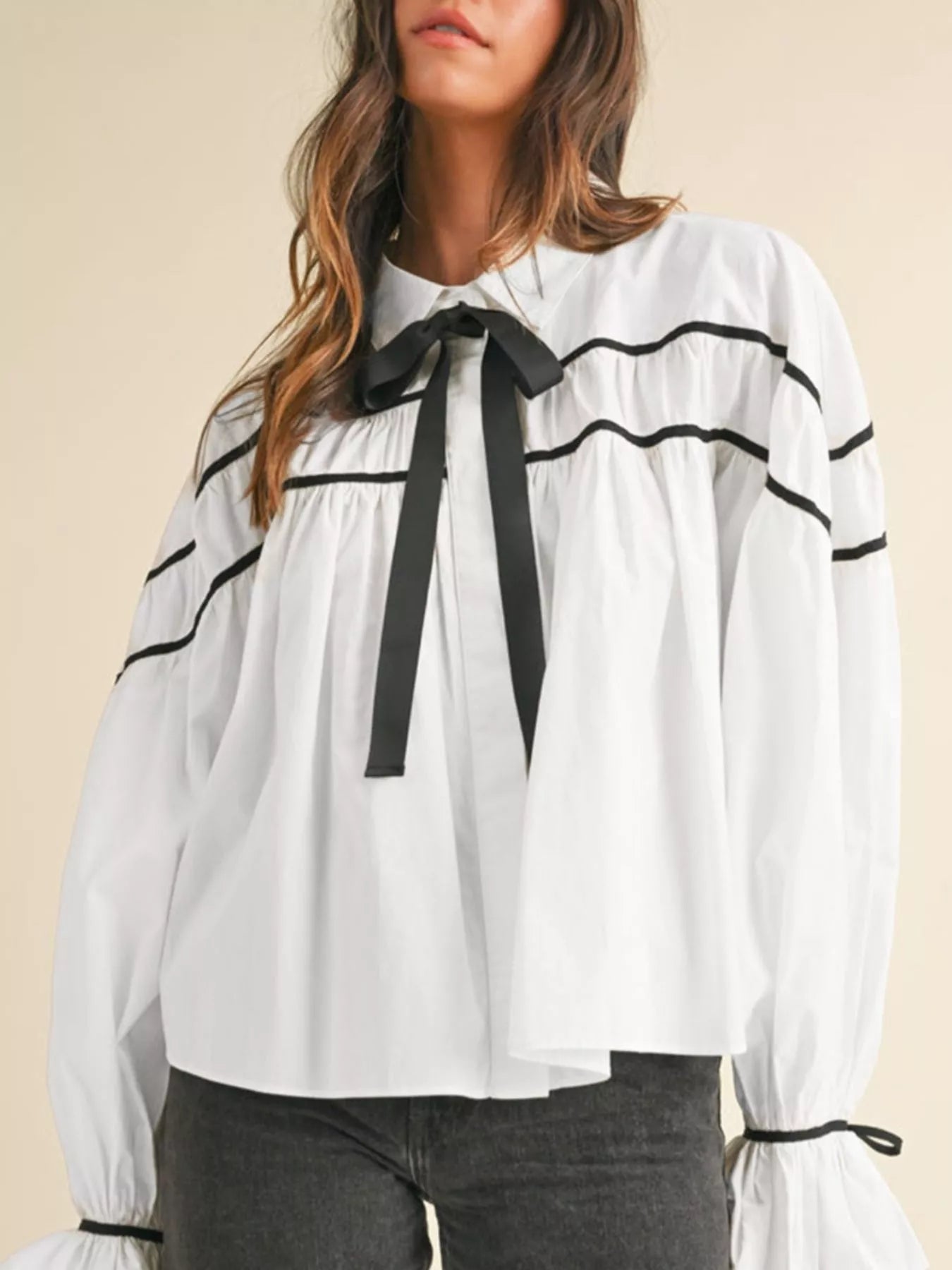 Elegant Contrast Bow-Tie Ruffle Blouse